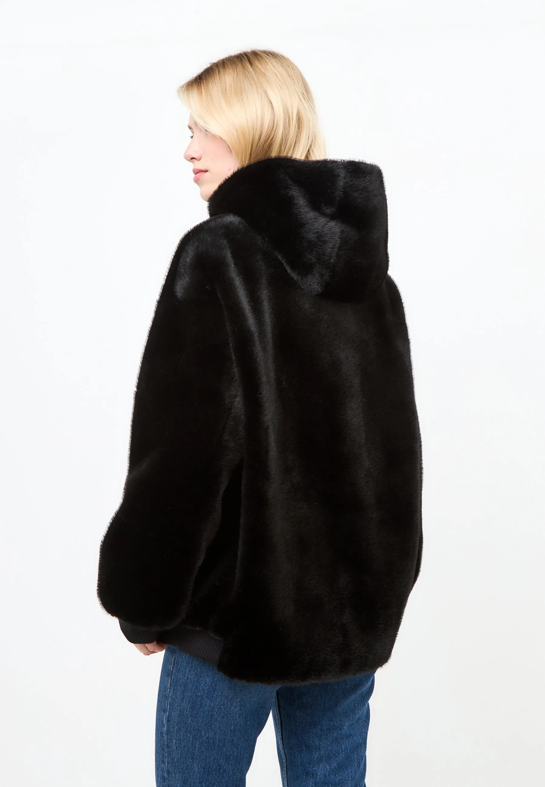 Chic Short Faux Fur Coat Neve - Black