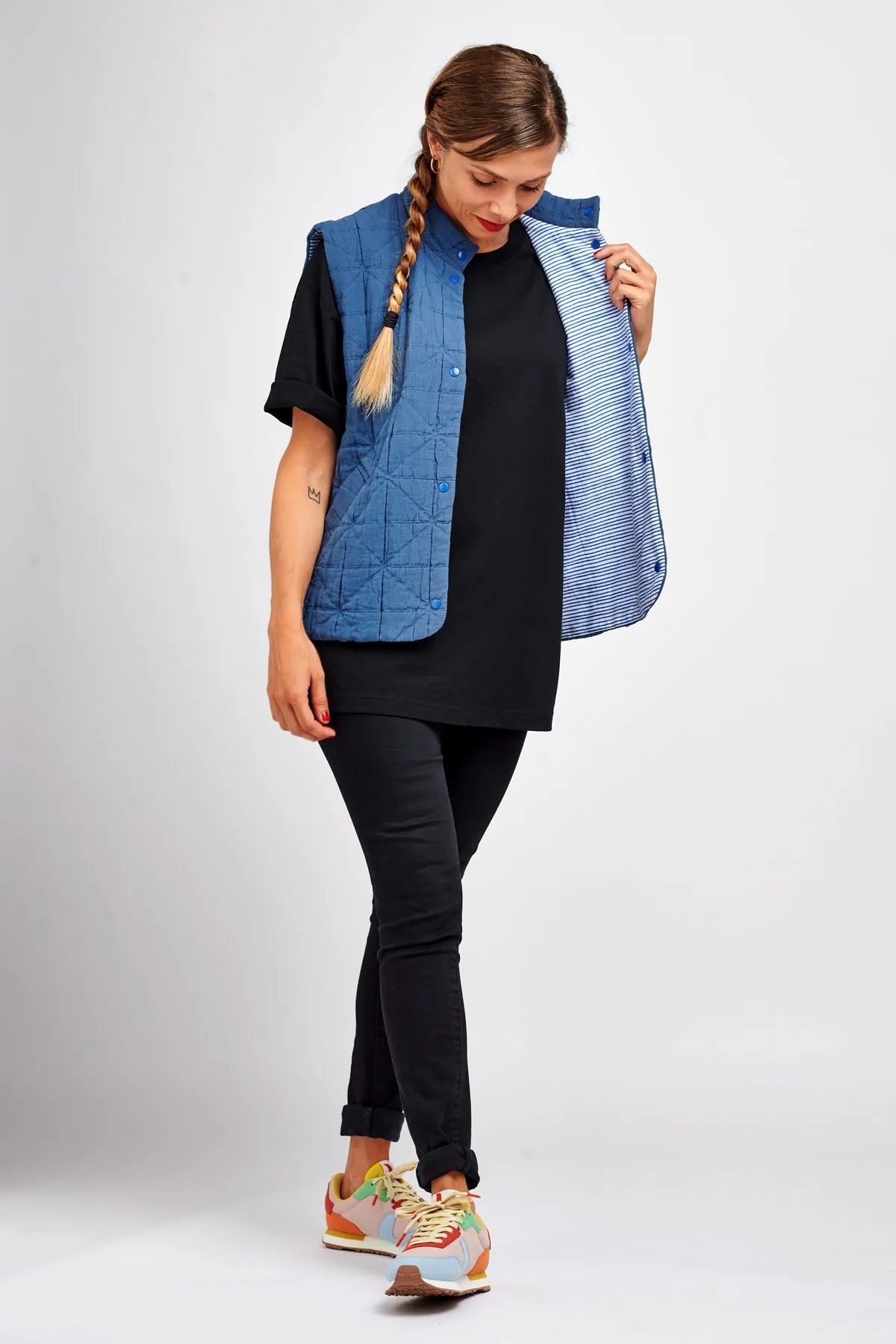 Stylish Hathor Vest by I Am Patterns - Enhance Your Wardrobe