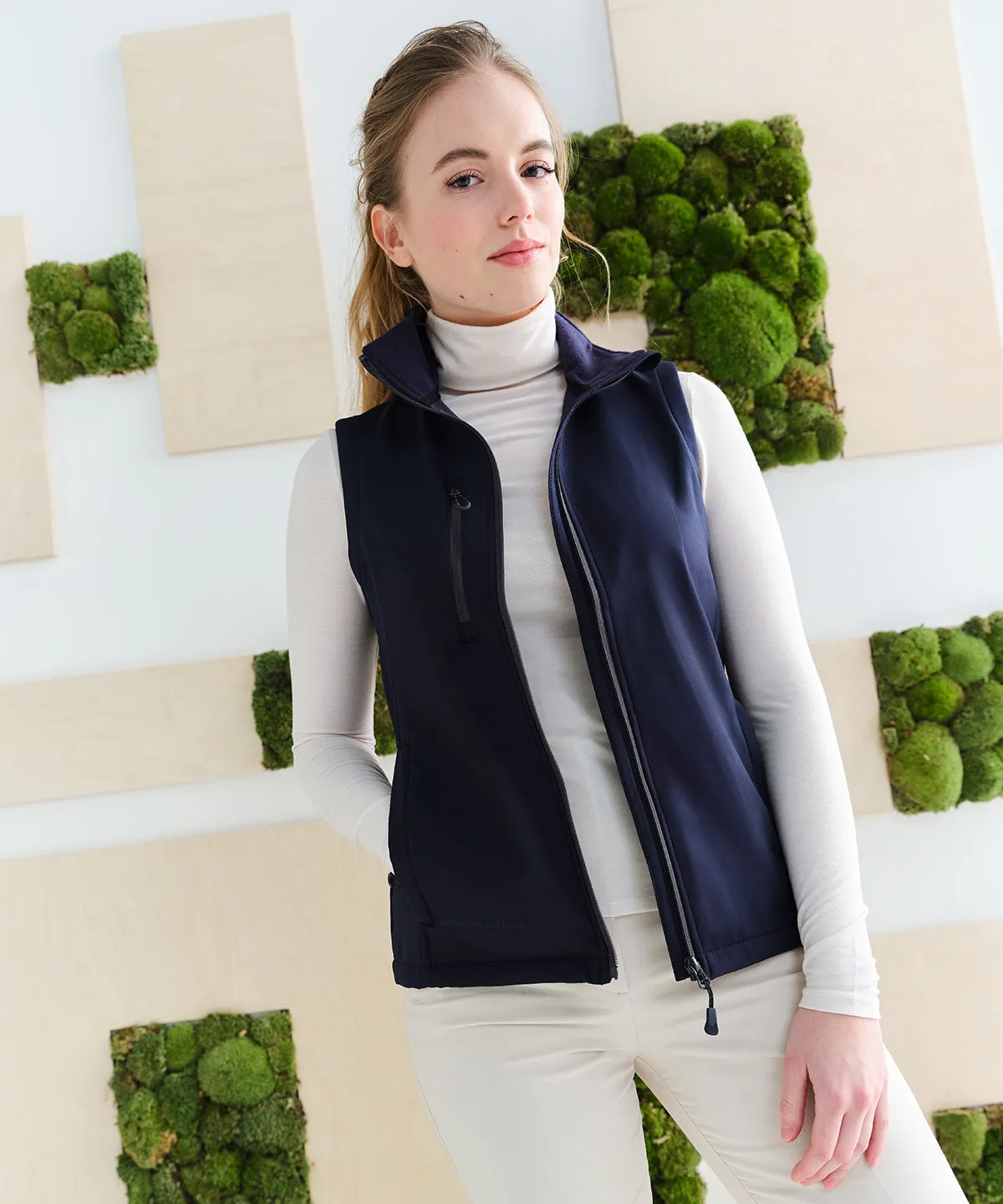 Navy - Women's Honestly Made recycled softshell bodywarmer